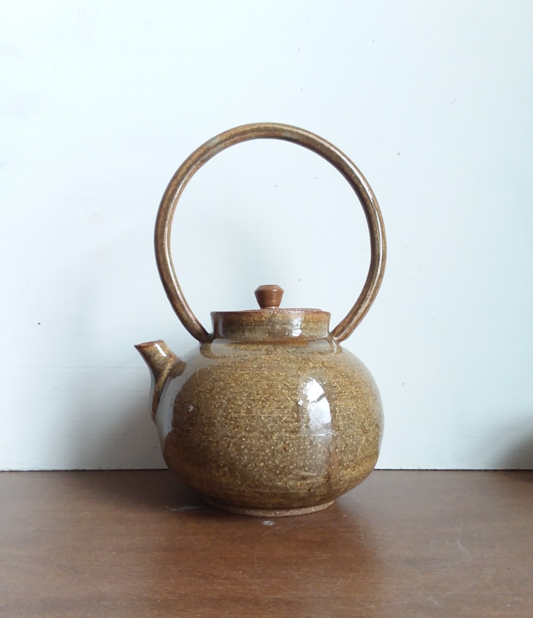 Ceramic teapot